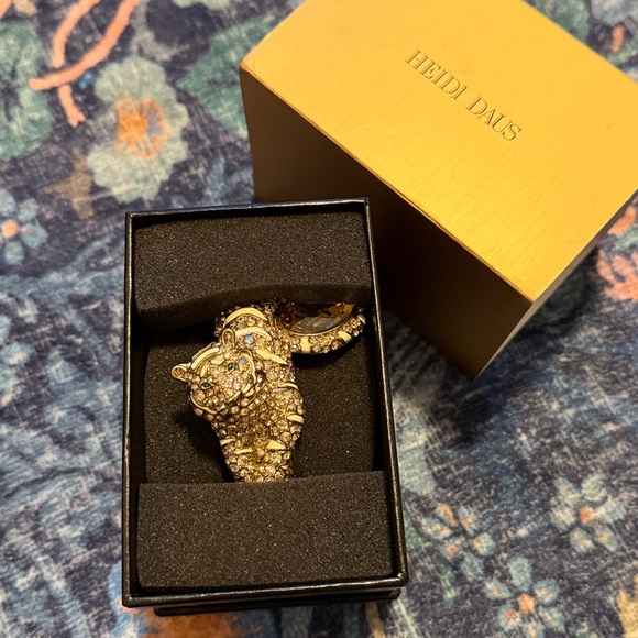 Heidi daus brand new bracelet in box size S 61/4x11/5 Wx11/2H feline fabulous - Picture 11 of 13